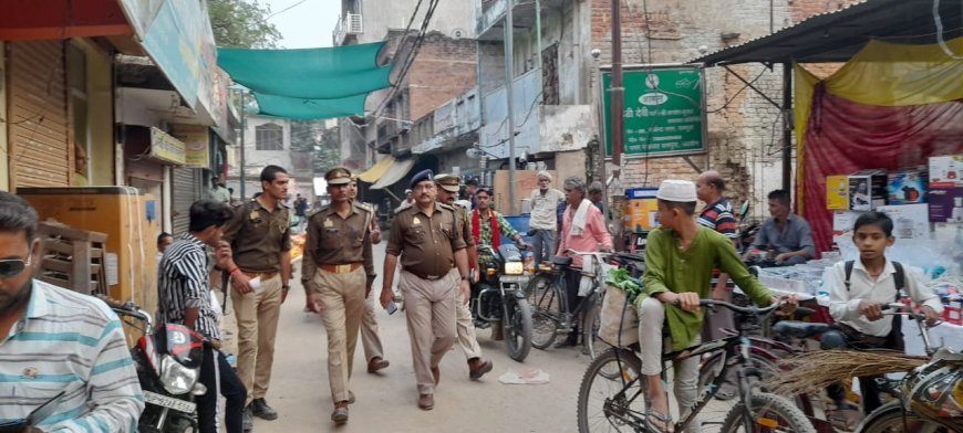 दीपावली त्यौहार को लेकर आतिशबाजी दुकानों की क्षेत्राधिकारी ने परखी सुरक्षा व्यवस्था