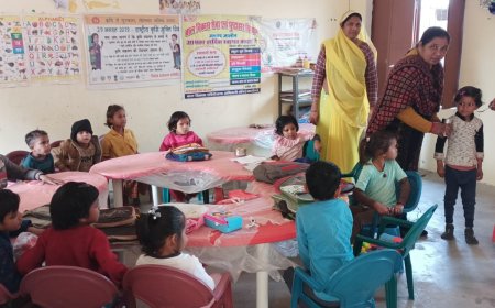 आंगनवाड़ी केन्द्रों व विद्यालयों में खिलाई गई बच्चों को एल्बेंडाजोल की गोली