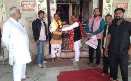 महंत शारदा महाराज शरण जी शारदा शक्तिपीठ धाम बैरागढ़ उत्तर प्रदेश राष्ट्रीय हिंदू वाहिनी संगठन के राष्ट्रीय उपाध्यक्ष मनोनीत किए गए