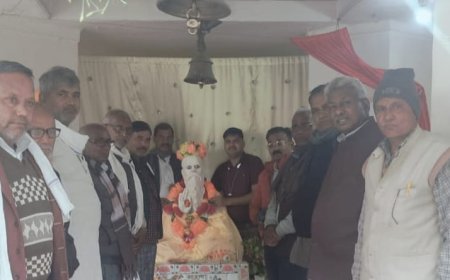 बसंत पंचमी को निषाद समाज के मेधावियों का होगा सम्मान, बैठक कर बनाई गई रूपरेखा