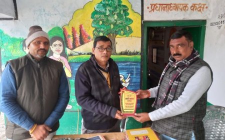 खण्ड शिक्षा अधिकारी माधौगढ़ ने प्राथमिक विद्यालय इकहरा का निरीक्षण किया