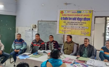 वीडियो से दिया गया टीकाकरण का प्रशिक्षण