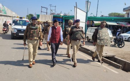 कालपी में कड़ी सुरक्षा व्यवस्था के बीच मस्जिदों में शांति से पढ़ी गई जुम्मे की नमाज