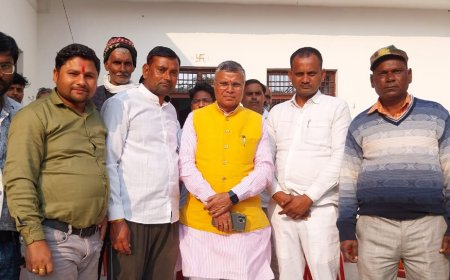 जिला पंचायत सदस्य की पुत्री के निधन पर शोक संवेदना देने पहुंचे कारागार मंत्री