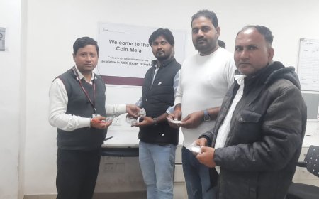 एक्सिस बैंक में सिक्का मेले का हुआ आयोजन