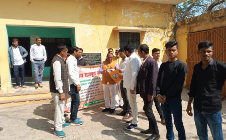 राष्ट्रीय राजपूत करणी सेना ने प्रधानमंत्री को सम्बोधित ज्ञापन केंद्रीय मंत्री भानु प्रताप वर्मा एवम सिटी मजिस्ट्रेट को सौपा