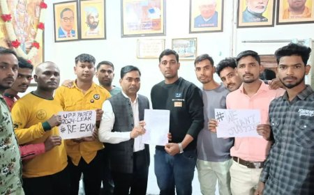 उत्तर प्रदेश पुलिस परीक्षा पुन: कराए जाने को लेकर अभ्यर्थियों ने विधायक राम प्रताप वर्मा को एक ज्ञापन सौंपा।