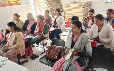 टीका लगाने से पहले वैक्सीन और टीके के बारे में लाभार्थी को जरूर बताए - डॉ वीरेंद्र सिंह