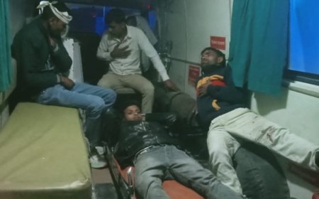 अनियंत्रित वाहन के टकराने से 5 बराती गम्भीर रूप से घायल