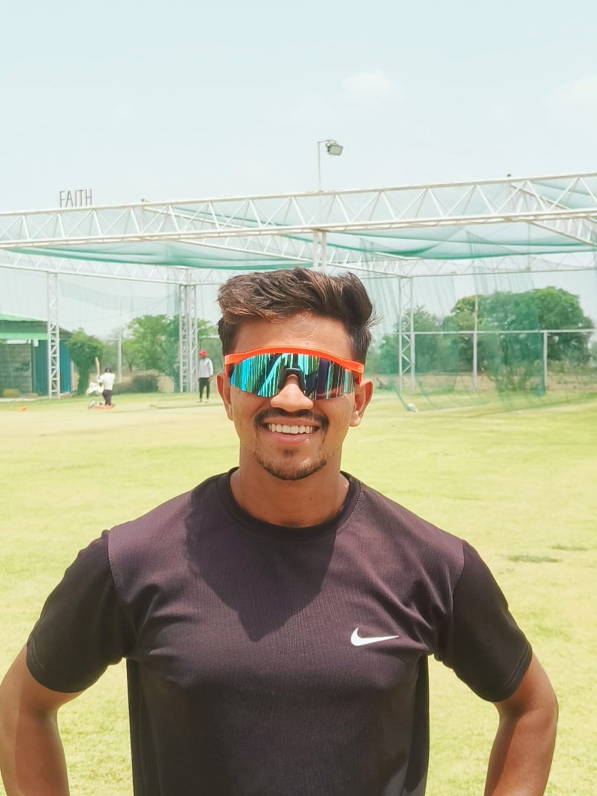 विश्वविद्यालय क्रिकेट टूर्नामेंट में ऑलराउंड प्रदर्शन कर बढ़ाया क्षेत्र का मान