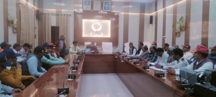जिलाधिकारी ने ली सैनिक बंधु मीटिंग,पूर्व सैनिक संगठन रहा मौजूद