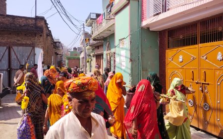 शिवरात्रि पर्व पर निकाली गयी कांवड़ यात्रा