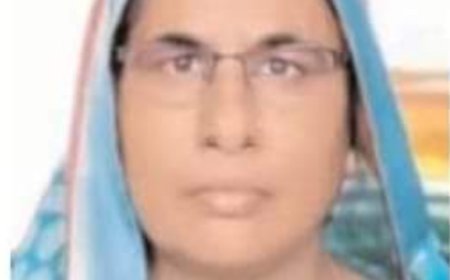 पति की मृत्यु के बाद अल्प शिक्षित लक्ष्मी बनी ब्लॉक प्रमुख