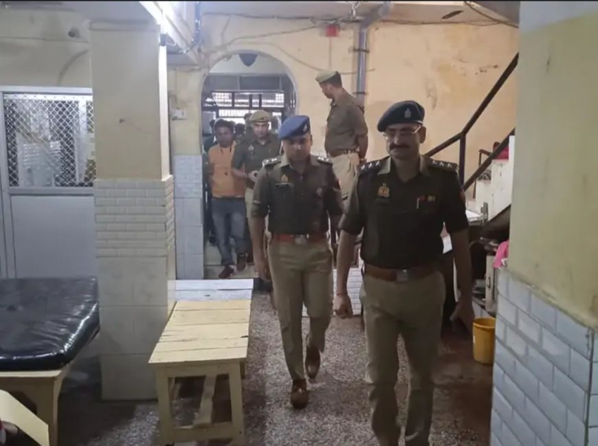 अचानक सामने गाय आने से पलटी पुलिस जीप, महिला थाना अध्यक्ष समेत तीन पुलिसकर्मी घायल