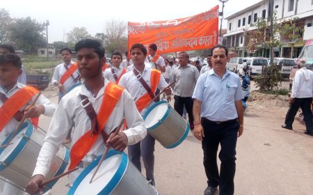 हिन्दू नववर्ष पर विद्या मंदिर के छात्रों ने रैली निकाल किया नगर भ्रमण