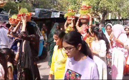 अष्ठमी पर देवी मन्दिरों पर चढाये गए मन्नतों के जबारे