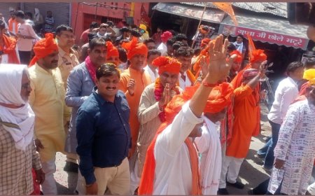 सिद्ध पीठ ठड़ेश्वरी मन्दिर से रामनवमी पर्व पर निकाली गयी विशाल शोभायात्रा