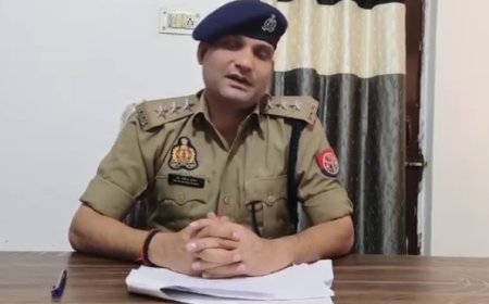 गाड़ी से चार लाख बत्तीस हजार अवैध कैश बरामद