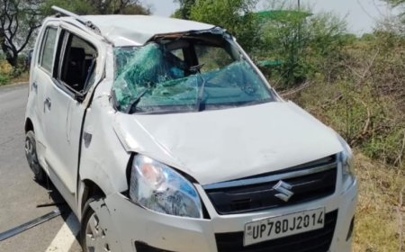 अनियंत्रित होकर सड़क पर पलटी कार, कार सवार गंभीर रूप से हुआ घायल