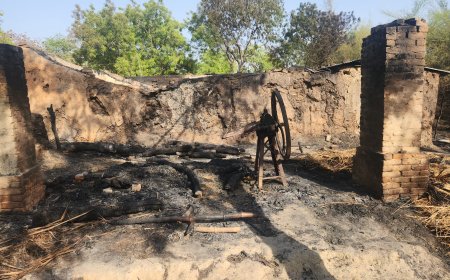 आगजनी में जला छप्पर और घर गृहस्ती का सामान