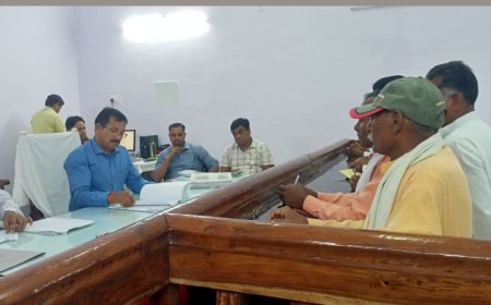 इंडिया गठबंधन सपा प्रत्याशी ने दाखिल किया नामांकन सेट