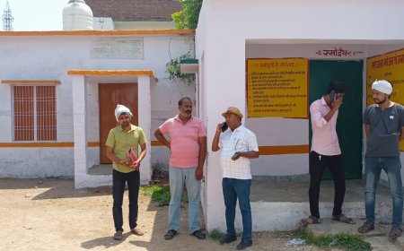 नगर पालिका अधिशासी अधिकारी ने बूथों का किया निरीक्षण