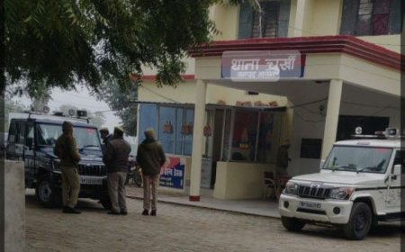 एफएसटी टीम चेकिंग के दौरान वाहन 01,96,500 रुपये, अवैध कैश किया बरामद