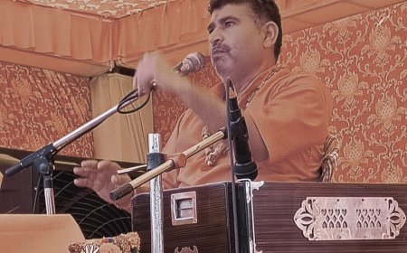 अधर्म के नाश के लिए भगवान हर युग में अवतार लेकर दुष्टों का नाश करते हैं -  पंडित प्रदीप तिवारी