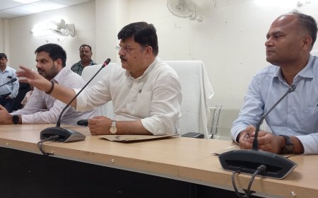 अयोध्या को विश्व पटल पर स्थापित करने के लिए सरकार कृत संकल्पित :------महापौर