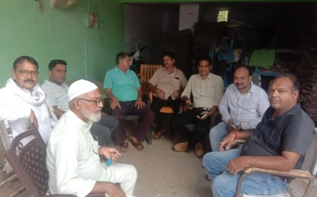 बैठक में उपनिदेशक ने उद्यमियों को योजनाओं की जानकारी देकर किया जागरूक