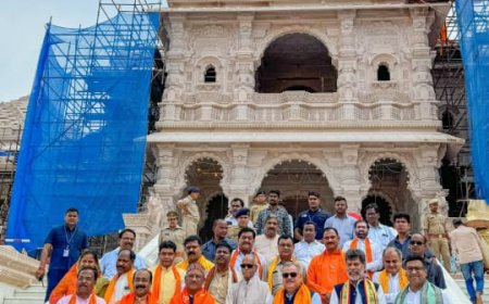 छत्तीसगढ़ के सीएम विष्णु देव साय कैबिनेट ने अयोध्या धाम में किए श्रीरामलला के दर्शन