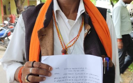 दिव्यांग ने एस डी एम से जनहित में समस्याओं के निस्तारण की उठाई मांग