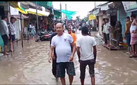 नगर में दर्जनों दुकानों के अंदर घुसा पानी 25 मिनट की बारिश में लोगों का भारी नुकसान