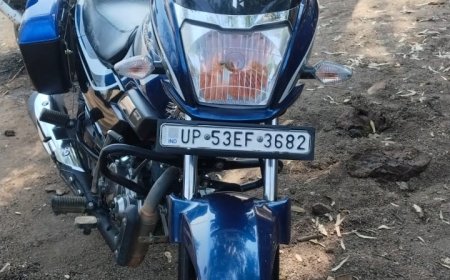 एक और मोटर साइकिल पर चोरों ने दिखाई हाँथ की सफाई