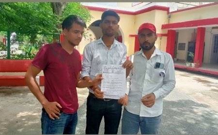 डीएल एंड संयुक्त प्रशिक्षु संघ ने मुख्यमंत्री को सम्बोधित ज्ञापन जिलाधिकारी को सौपा