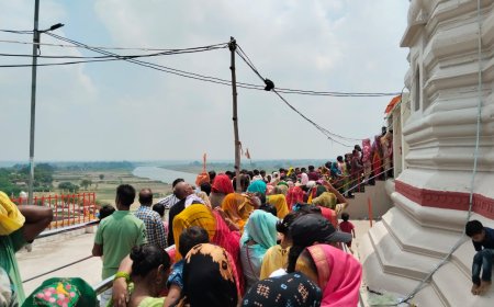 सावन के द्वितीय सोमवार को पंचनद धाम के शिवालयों में जुटी भीड़