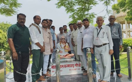 राहुल गांधी पर की गई टिप्पड़ी पर बिफरे कांग्रेसी जमकर की नारेबाजी