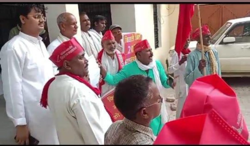संयुक्त किसान मोर्चा ने क्षेत्रीय सांसद को सौपा ज्ञापन