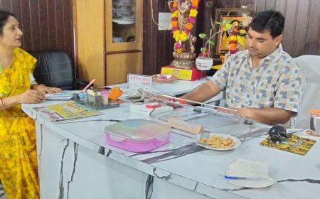 पालिका इंटर कालेज को लेकर पालिकाध्यक्ष ने की प्रधानाचार्या के साथ मीटिंग