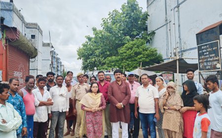 एस डी एम व पालिकाध्यक्ष ने कांशीराम कालौनी में सुनी समस्याएं