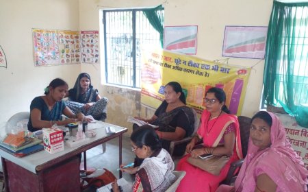 आंगनवाड़ी केंद्र पर बच्चों का हुआ टीकाकरण