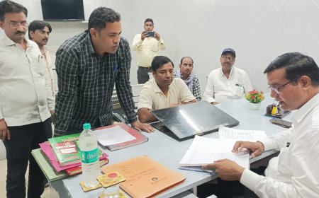 उपजिलाधिकारी ने पालिका का निरीक्षण कर राजस्व वसूली में वृद्धि करने के दिए निर्देश