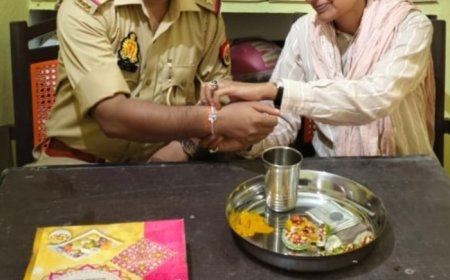मुस्लिम युवती से राखी बंधवाकर दरोगा रणजीत यादव ने दिया सामाजिक सौहार्द का संदेश