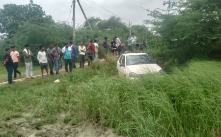 कार चालक ने बाइक में मारी टक्कर, बाइक चालक की मौके पर ही मौत