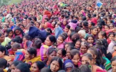 कृष्ण जन्माष्टमी की पूर्व संध्या पर फूला देवी चंद्रधर मिश्रा पीजी कॉलेज में संपन्न हुआ भंडारी का आयोजन