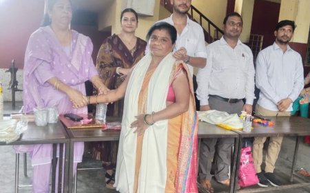 टाइनी टाट्स सीनियर सेकेंडरी स्कूल में धूमधाम से मनाया गया शिक्षक दिवस