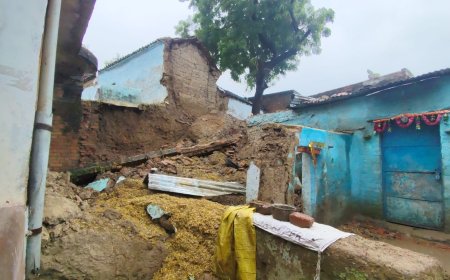 कच्ची दीवार रहने से मलबे में दबे मां बेटे, पुलिस ने पहुंचाया अस्पताल