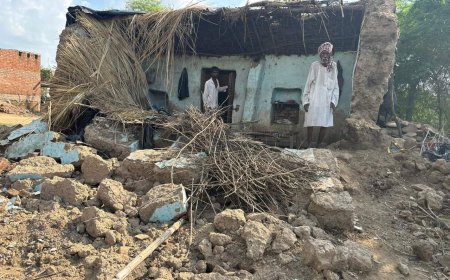 बाढ़ में ढह गए लोगों के घर,अब तो सरकारी मदद की ही आस