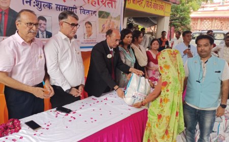 लायंस क्लब इंटरनेशनल ने बाढ़ पीड़ितों को वितरित की राहत सामग्री व कम्बल