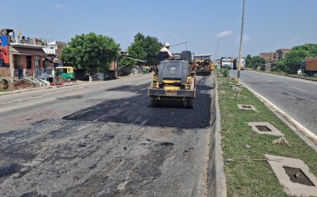 कार्यदायी संस्था ने फोरलेन ओवरब्रिज में चलाया गड्ढा मुक्त अभियान